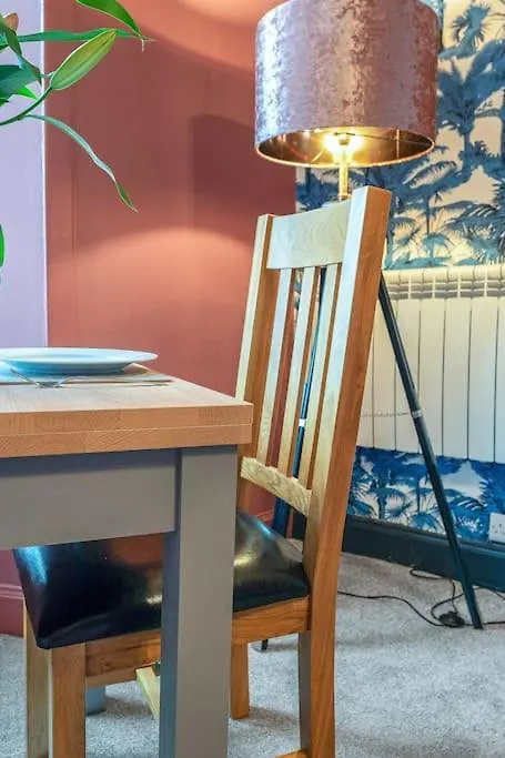 Boutique Modern Royal Mile Apartment Sleeps 4 Edimburgo