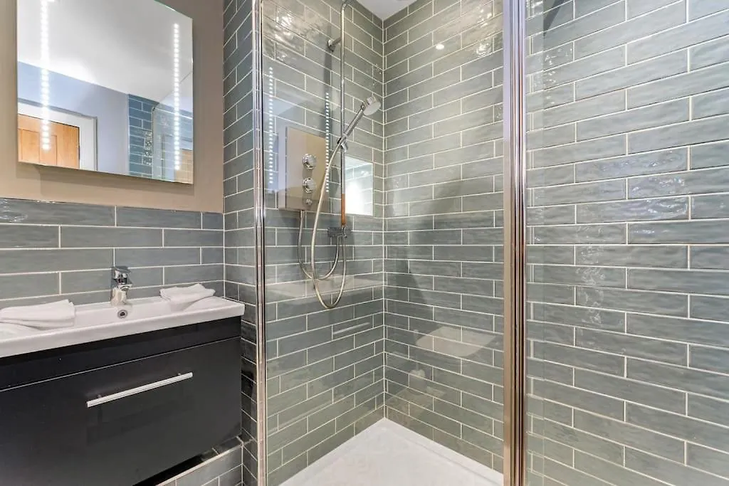 Boutique Modern Royal Mile Apartment Sleeps 4 Edimburgo