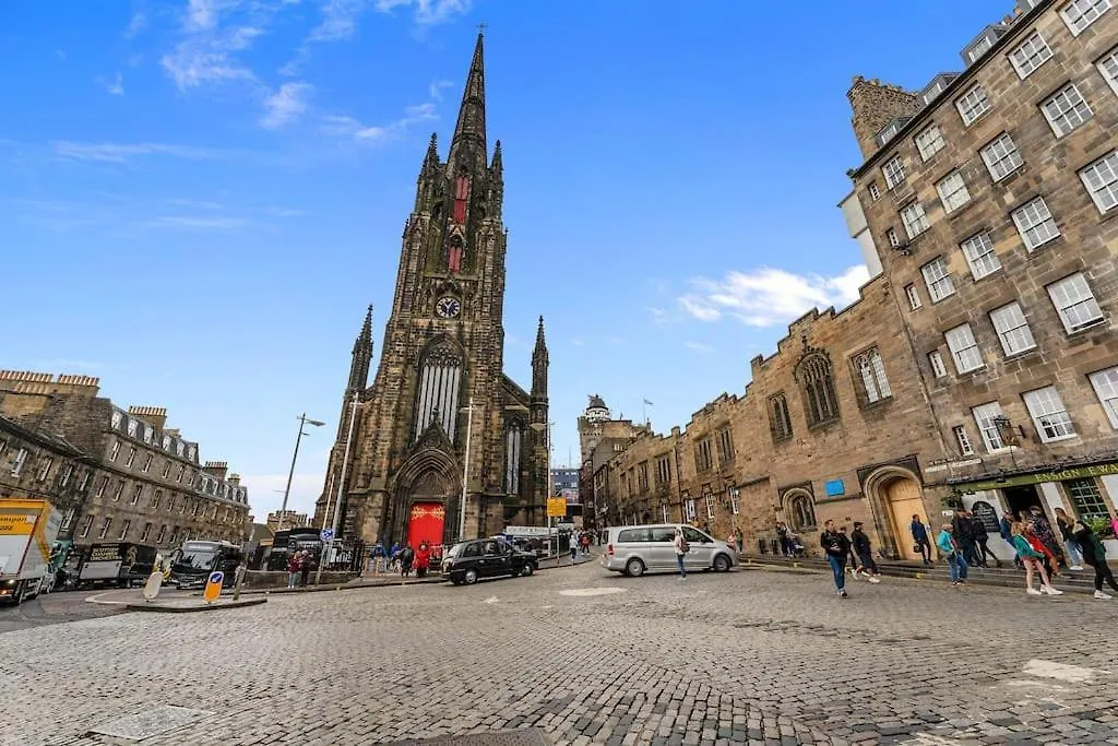 Boutique Modern Royal Mile Apartment Sleeps 4 Edinburg 0*,  Storbritannien